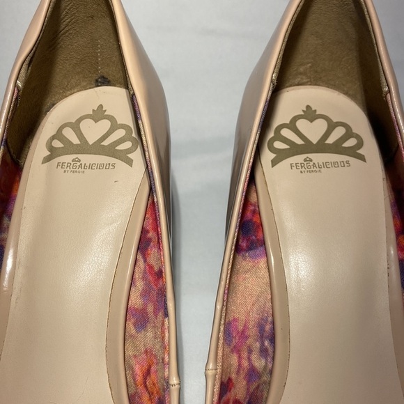 FERGALICIOUS Symphony Nude Patent Heels - Women’s 9.5 - Picture 6 of 9